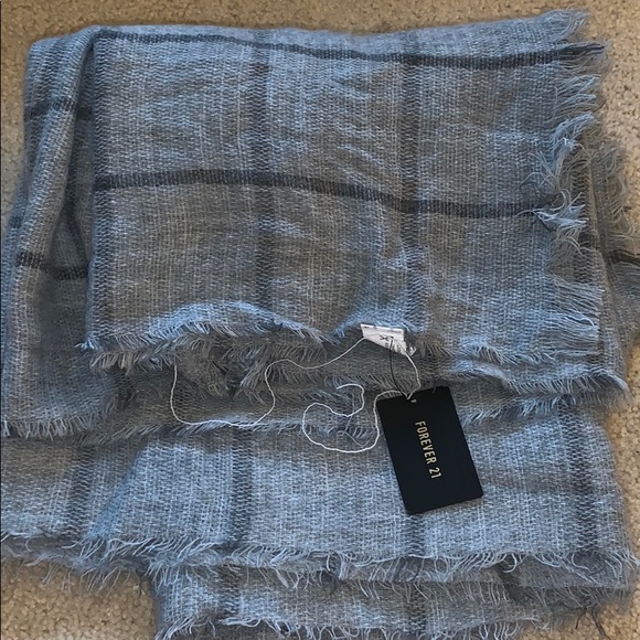 Never used blanket scarf - Picture 1 of 1